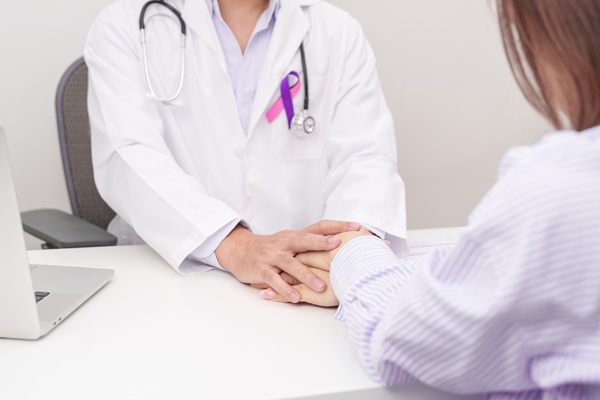 Supporting Your Loved One: Do&#    ;s And Don&#    ;ts At A Cancer Treatment Center
